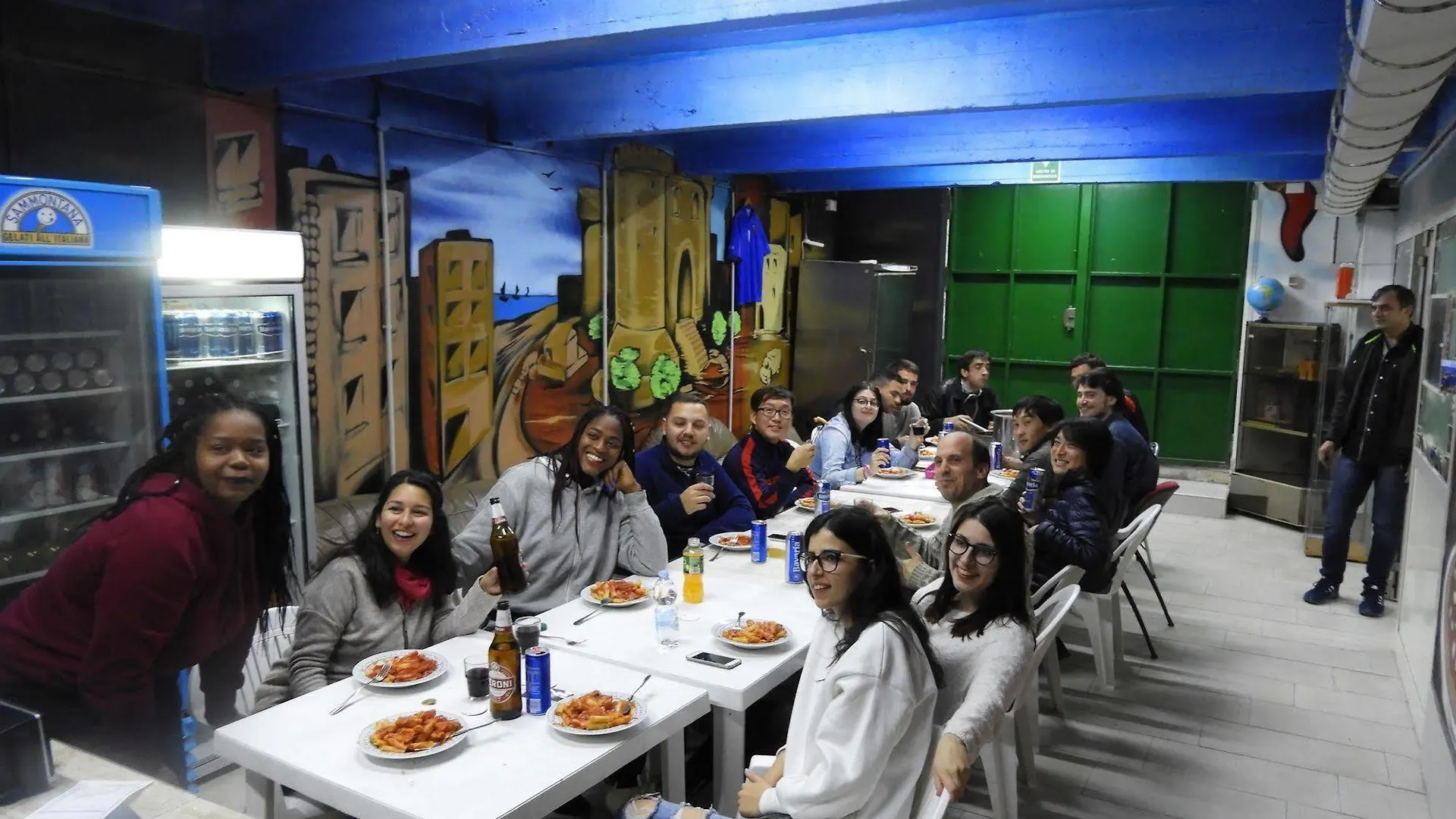 Naples Experience Hostel - Age Limit 18-28