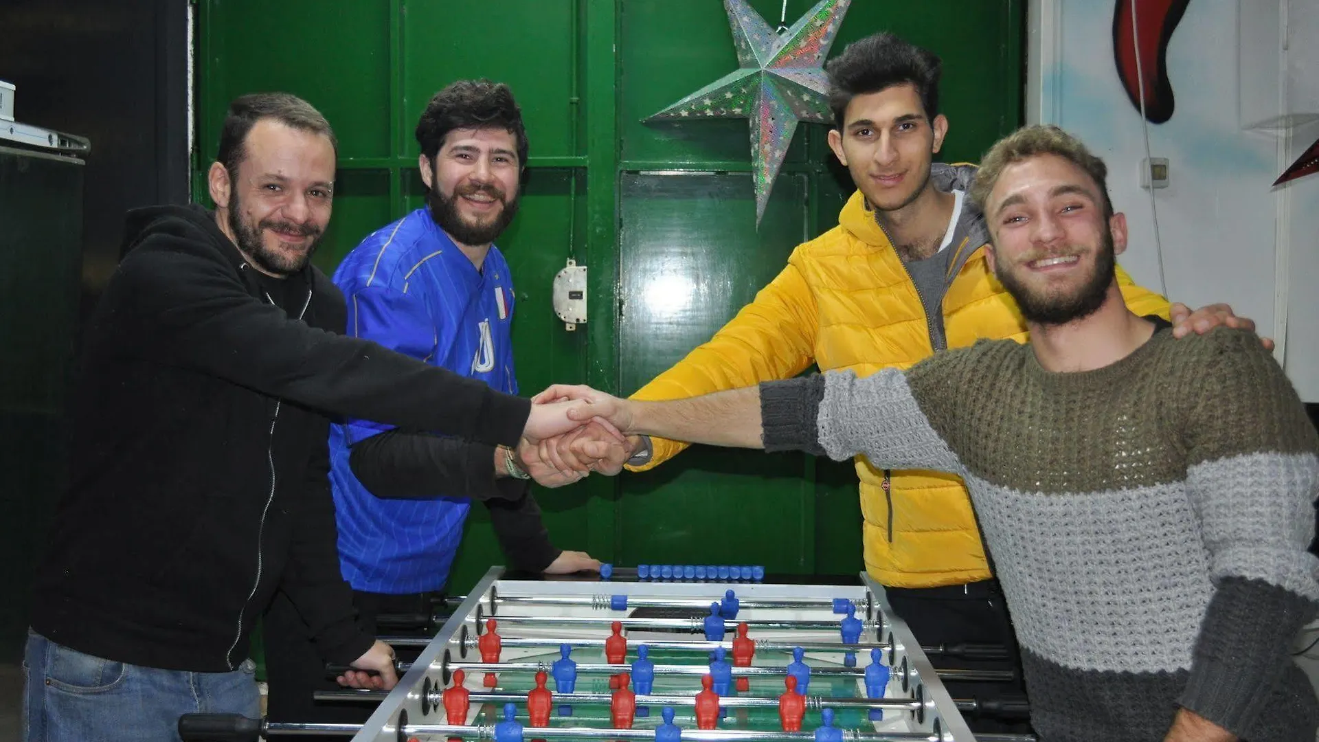 Naples Experience Hostel - Age Limit 18-28