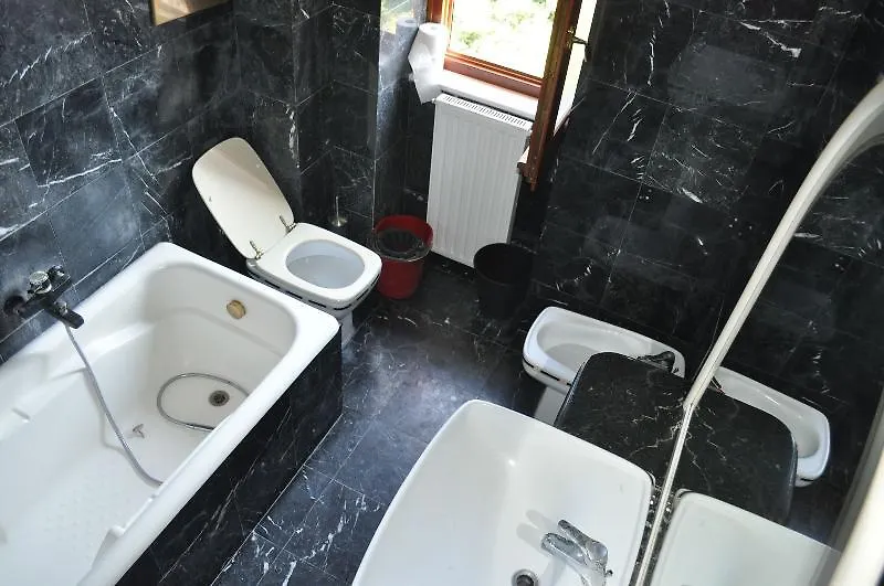 Naples Experience Hostel - Age Limit 18-28 0*,